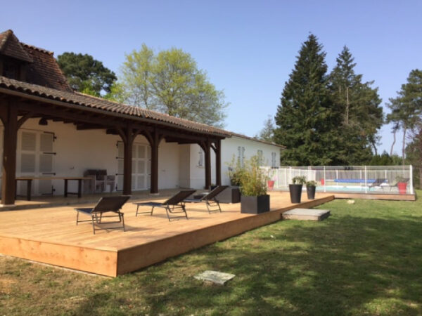 Hébergement de charme avec piscine à Echourgnac dans la Double